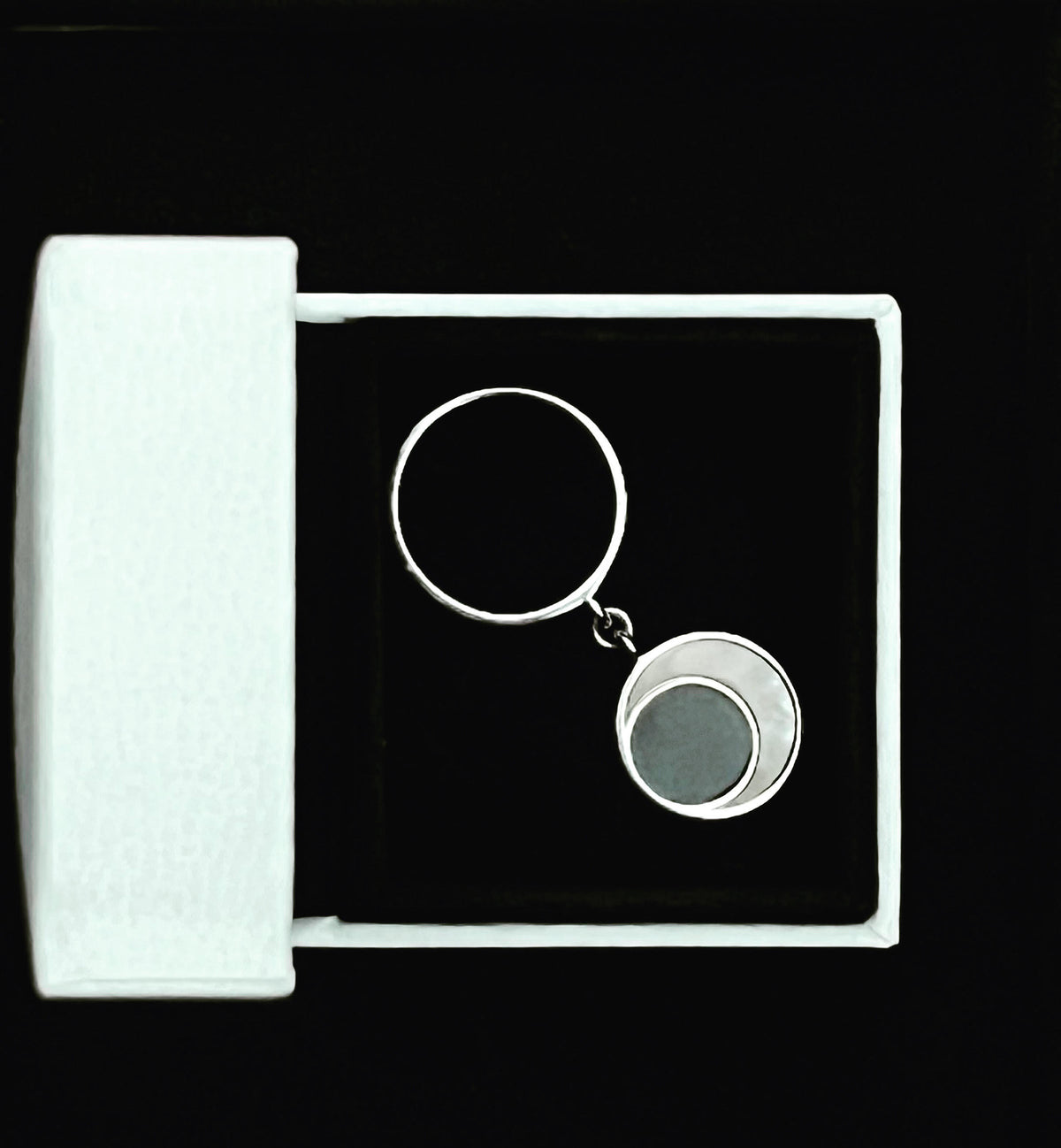 Eclipse Ring detail closeup