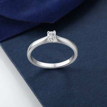 Classic Ring with Cubic Zirconia